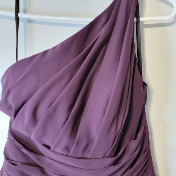 VitShoulder Full Length Purple Gown Says size 6 fits more like a 4 ! - Picture 5 of 15